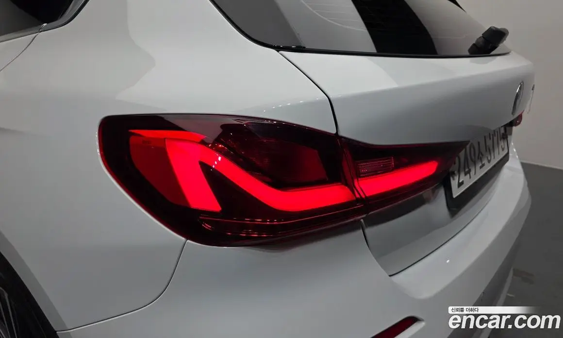 BMW 1 серия 2022 2.0 автомат (гидро), фото 9