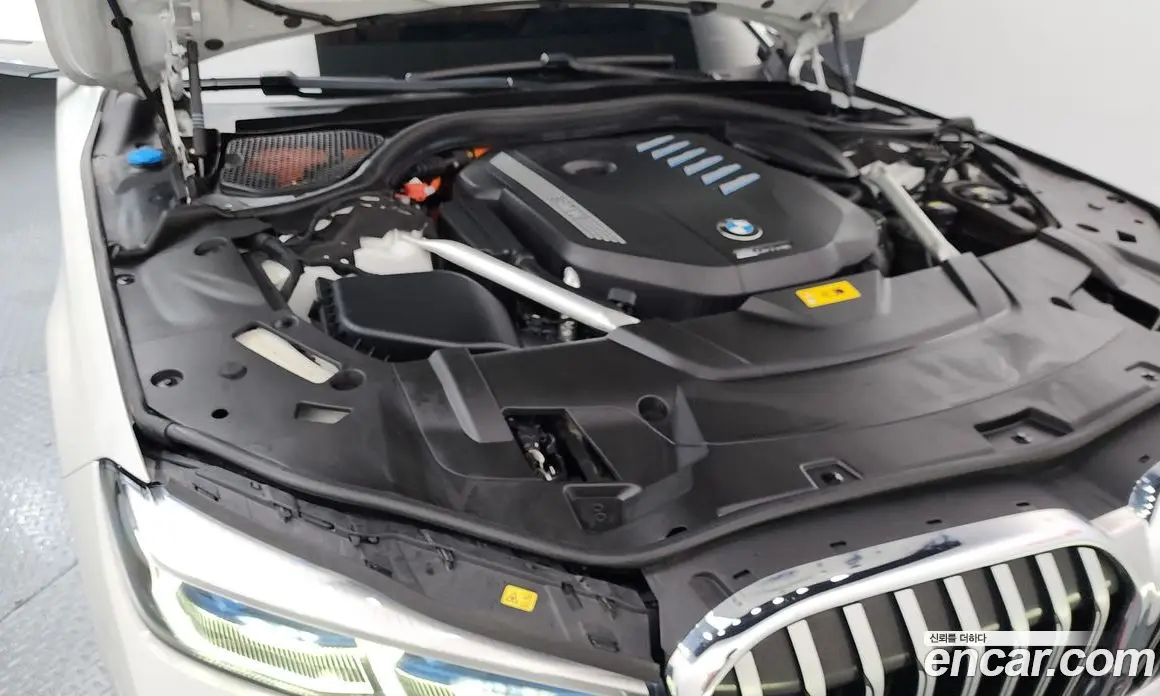 BMW 7 серия 2022 3.0 автомат (гидро), фото 6