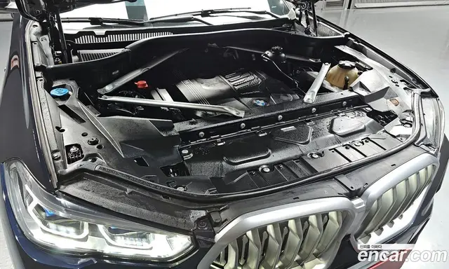BMW X6 2023 3.0 автомат (гидро), миниатюра 6