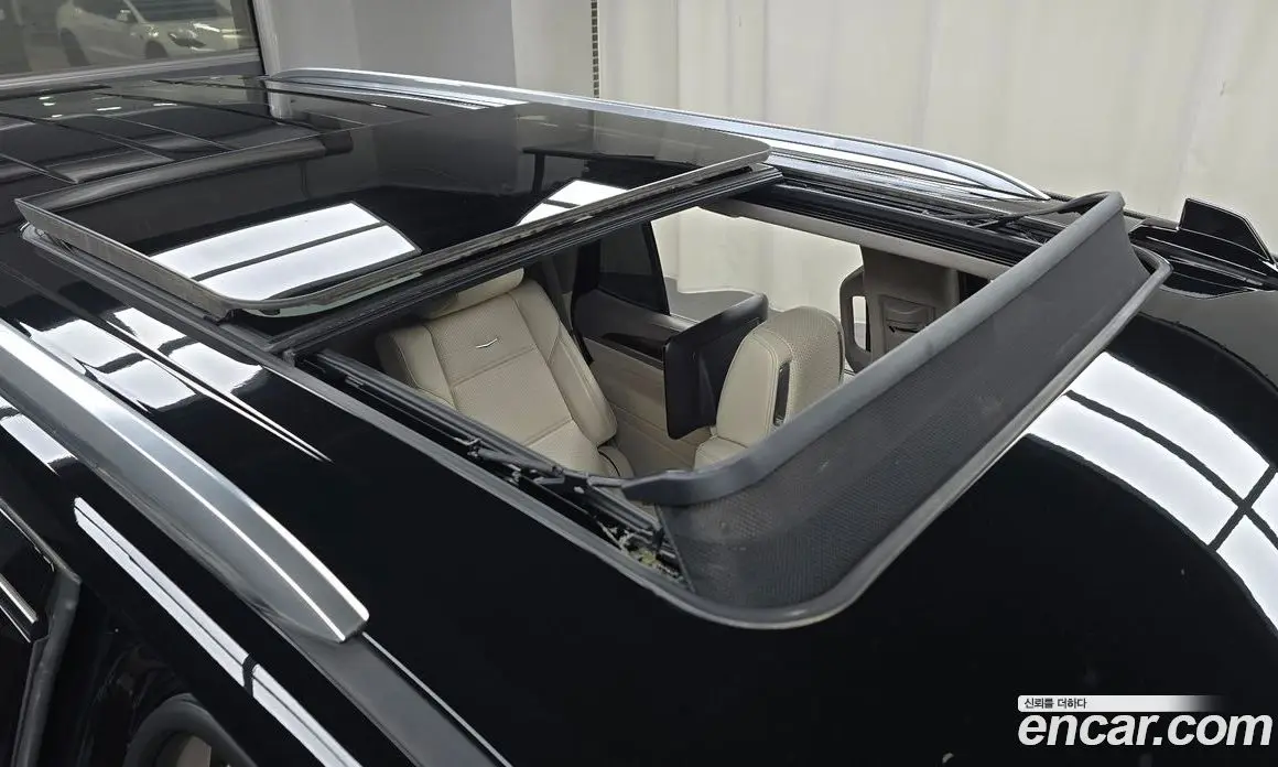 Cadillac Escalade 2023 6.2 автомат (гидро), фото 29 Cadillac Escalade 2023 6.2 автомат (гидро), фото 29