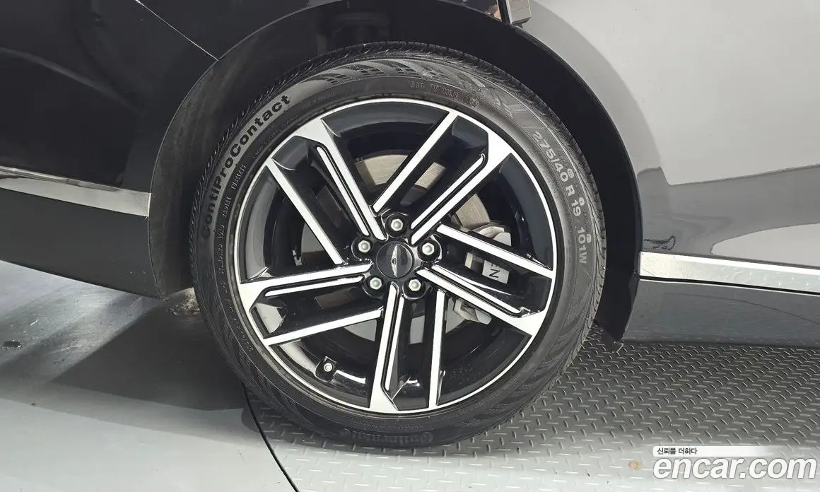 Genesis G80 2024 2.5 автомат (гидро), фото 5