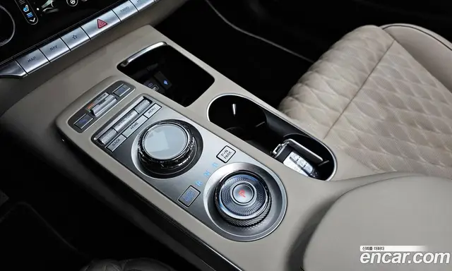 Genesis GV70 2023 2.5 автомат (гидро), миниатюра 11