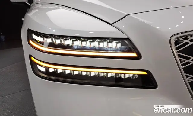 Genesis GV80 2025 2.5 автомат (гидро), миниатюра 8