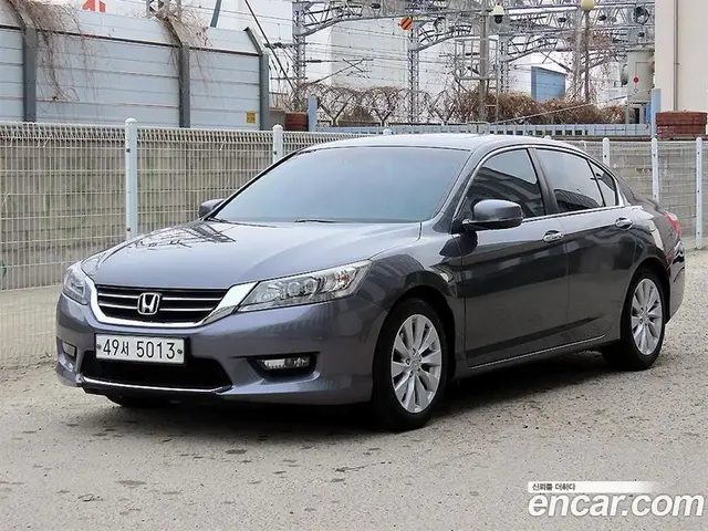 Honda Accord 2015 2.4 автомат (гидро), миниатюра 2
