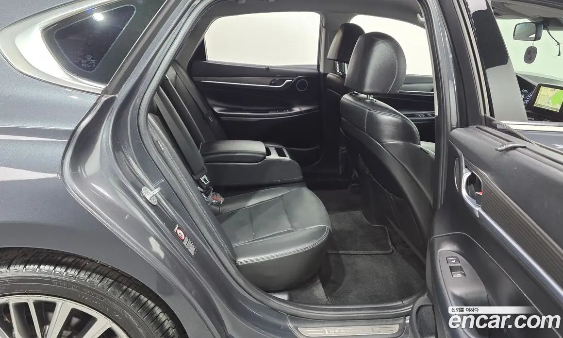 Hyundai Grandeur 2018 3.0 автомат (гидро), фото 17