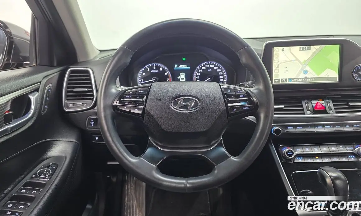 Hyundai Grandeur 2018 3.0 автомат (гидро), фото 20