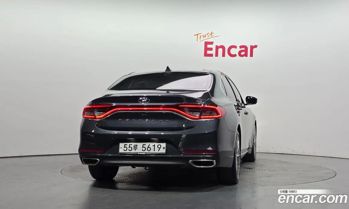 Hyundai Grandeur 2018 3.0 автомат (гидро), фото 4