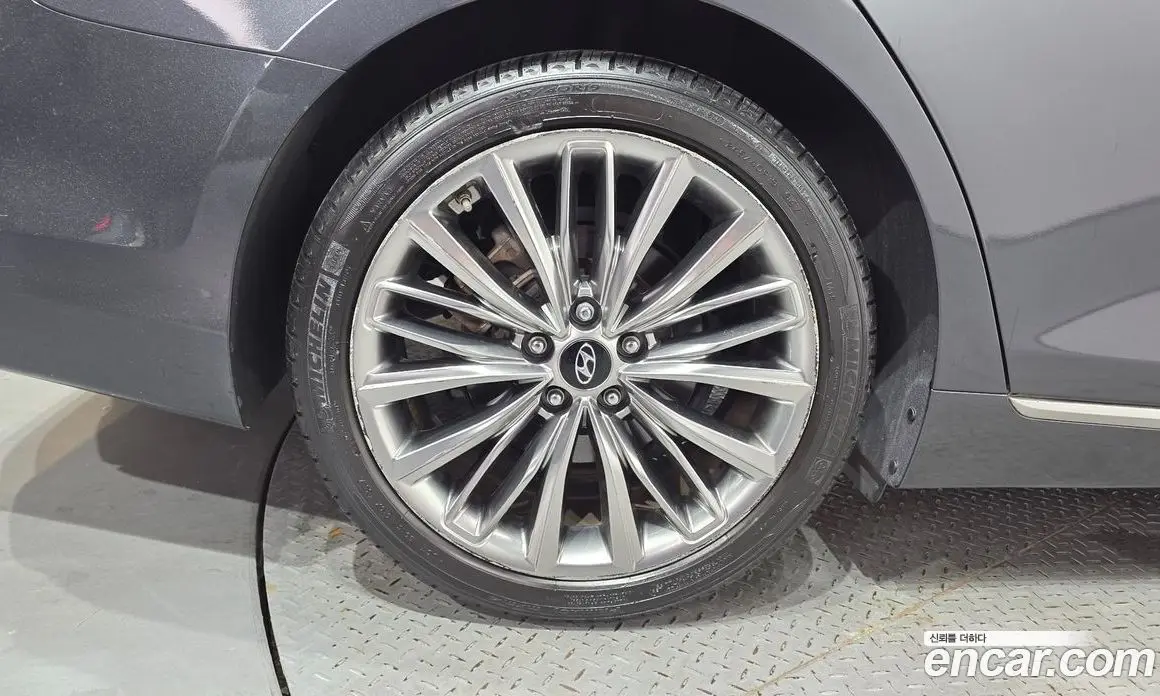 Hyundai Grandeur 2018 3.0 автомат (гидро), фото 5