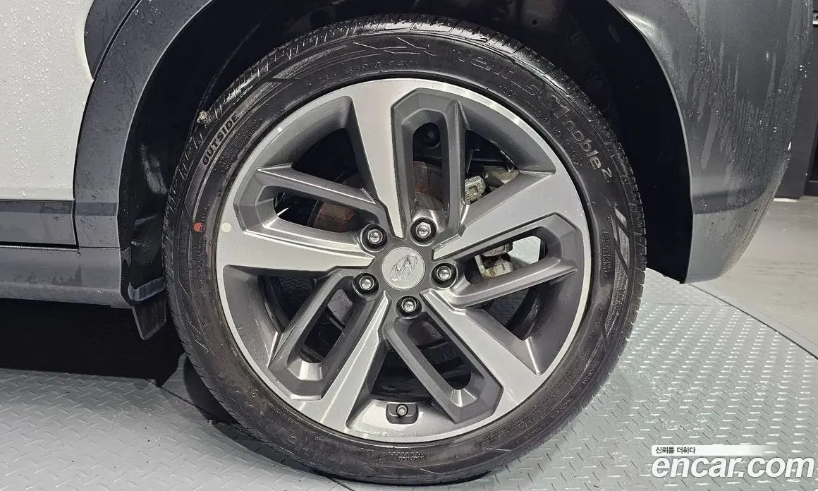 Hyundai Kona 2019 1.6 автомат (гидро), фото 7