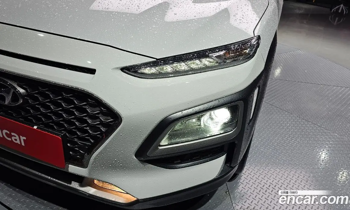 Hyundai Kona 2019 1.6 автомат (гидро), фото 8