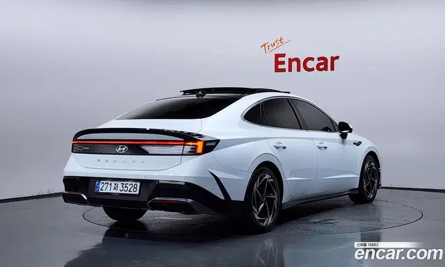 Hyundai Sonata 2024 1.6 автомат (гидро), миниатюра 2