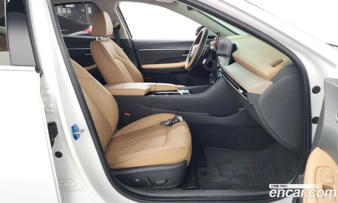 Hyundai Sonata 2024 1.6 автомат (гидро), фото 16