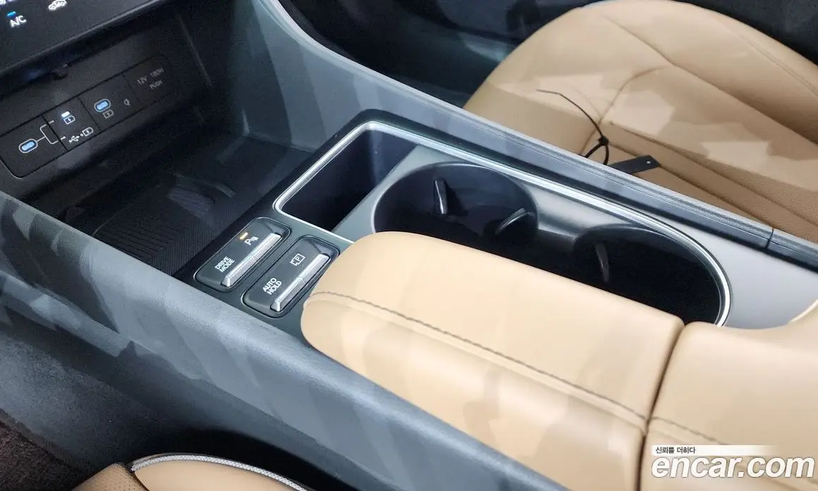 Hyundai Sonata 2024 1.6 автомат (гидро), фото 27