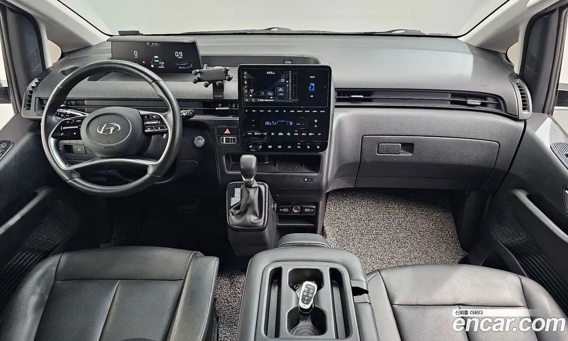 Hyundai Staria 2022 2.2 автомат (гидро), фото 7