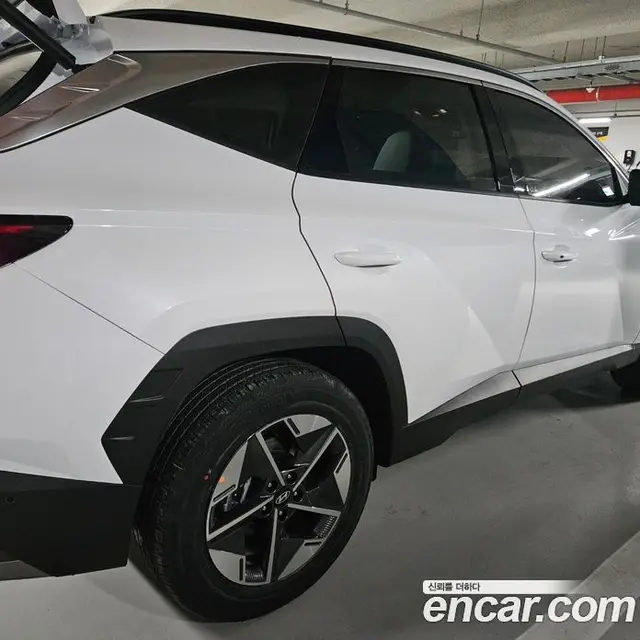 Hyundai Tucson 2025 1.6 автомат (гидро), миниатюра 2