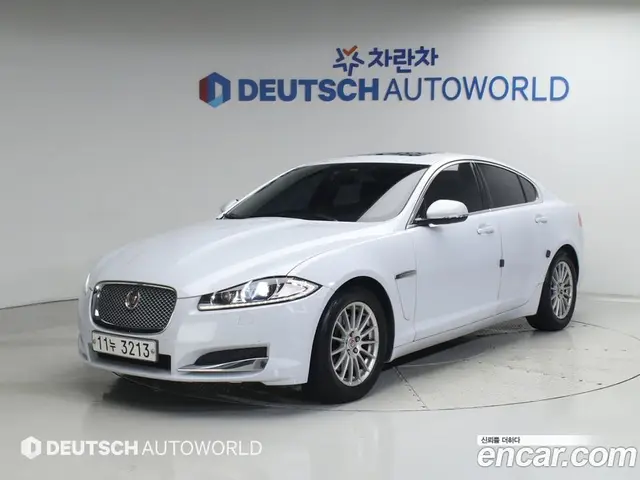 Jaguar XF 2015 2.2 автомат (гидро), миниатюра 1 Jaguar XF 2015 2.2 автомат (гидро), миниатюра 1