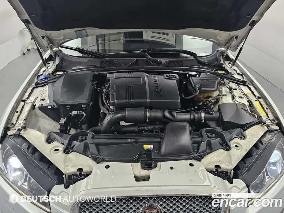 Jaguar XF 2015 2.2 автомат (гидро), фото 6 Jaguar XF 2015 2.2 автомат (гидро), фото 6