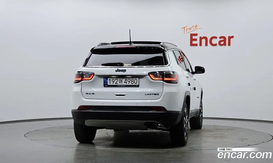 Jeep Compass 2022 2.4 автомат (гидро), фото 4