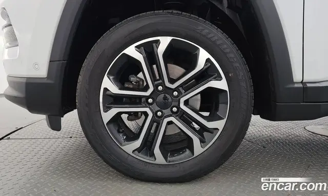 Jeep Compass 2022 2.4 автомат (гидро), миниатюра 5