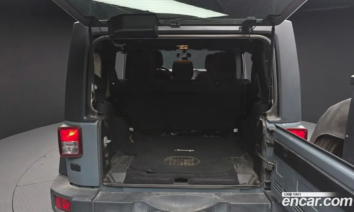 Jeep Wrangler 2015 2.8 автомат (гидро), фото 19