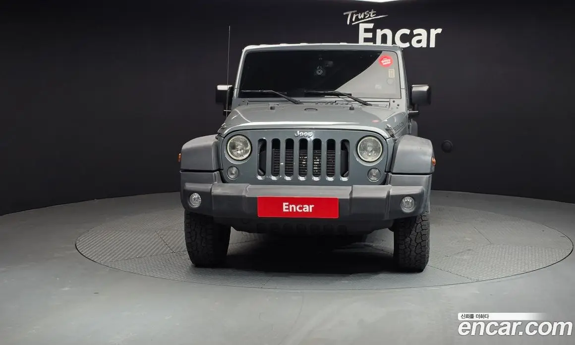 Jeep Wrangler 2015 2.8 автомат (гидро), фото 3