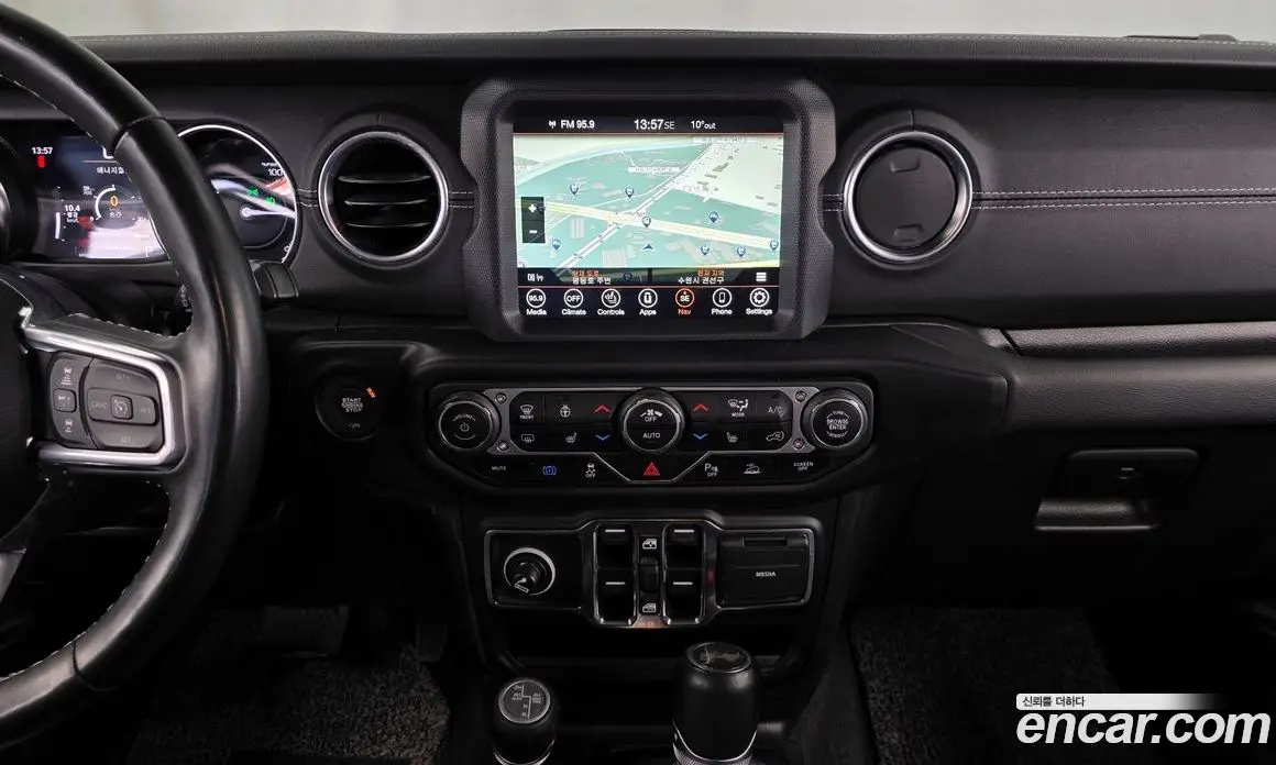 Jeep Wrangler 2022 2.0 автомат (гидро), фото 14