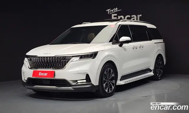 Kia Carnival, 2023, 40 805 км