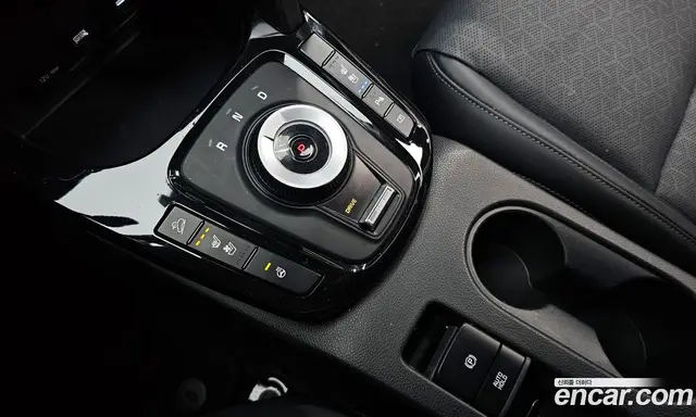 Kia Seltos 2024 1.6 автомат (гидро), миниатюра 8