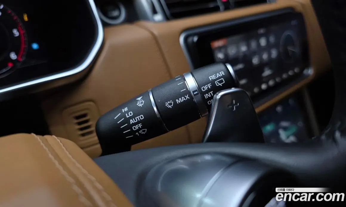Land Rover Range Rover 2019 4.4 автомат (гидро), фото 27