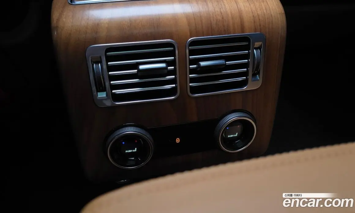 Land Rover Range Rover 2019 4.4 автомат (гидро), фото 33