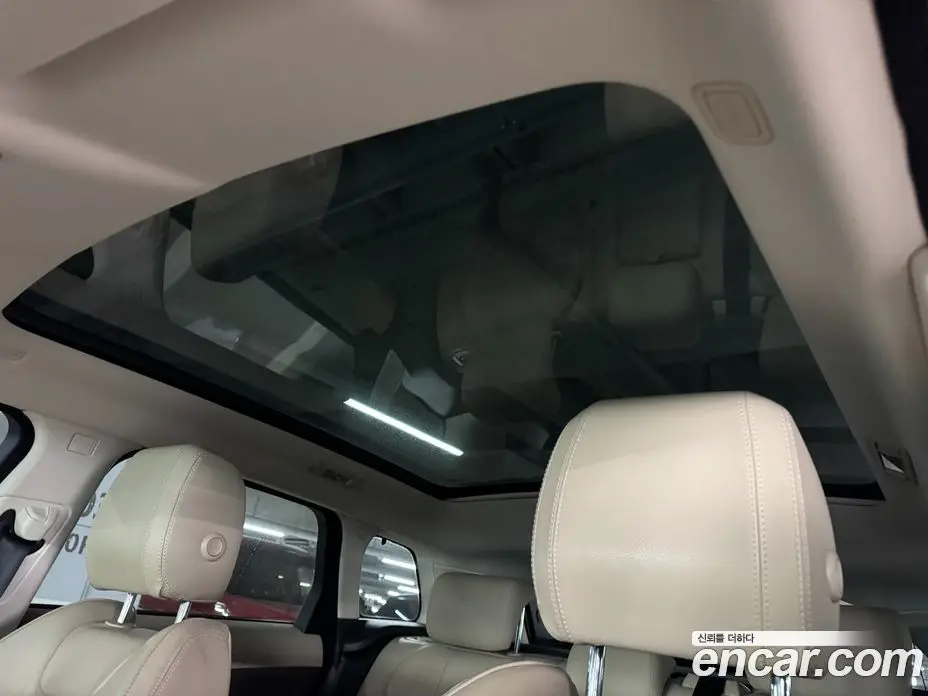 Land Rover Range Rover Evoque 2018 2.0 автомат (гидро), фото 17