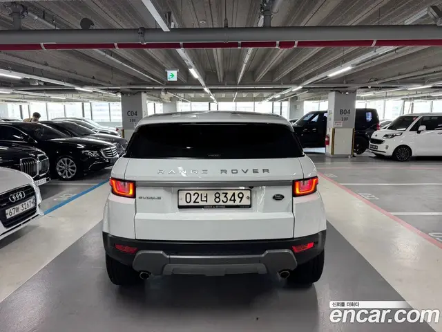 Land Rover Range Rover Evoque 2018 2.0 автомат (гидро), миниатюра 3