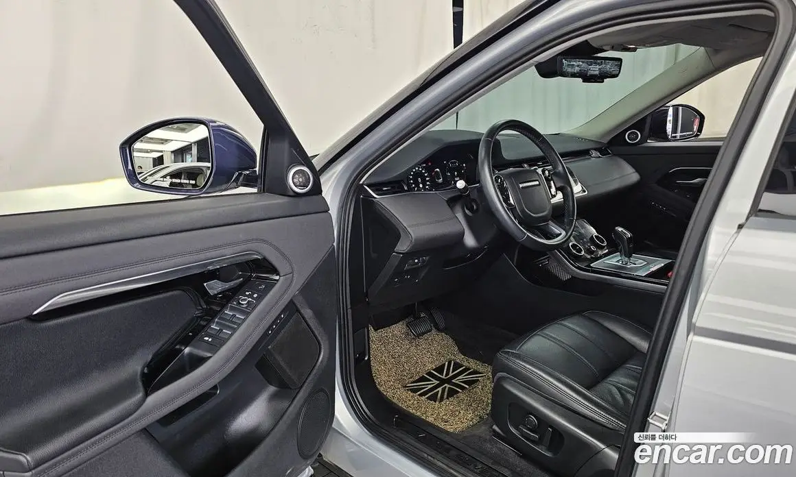 Land Rover Range Rover Evoque 2020 2.0 автомат (гидро), фото 13