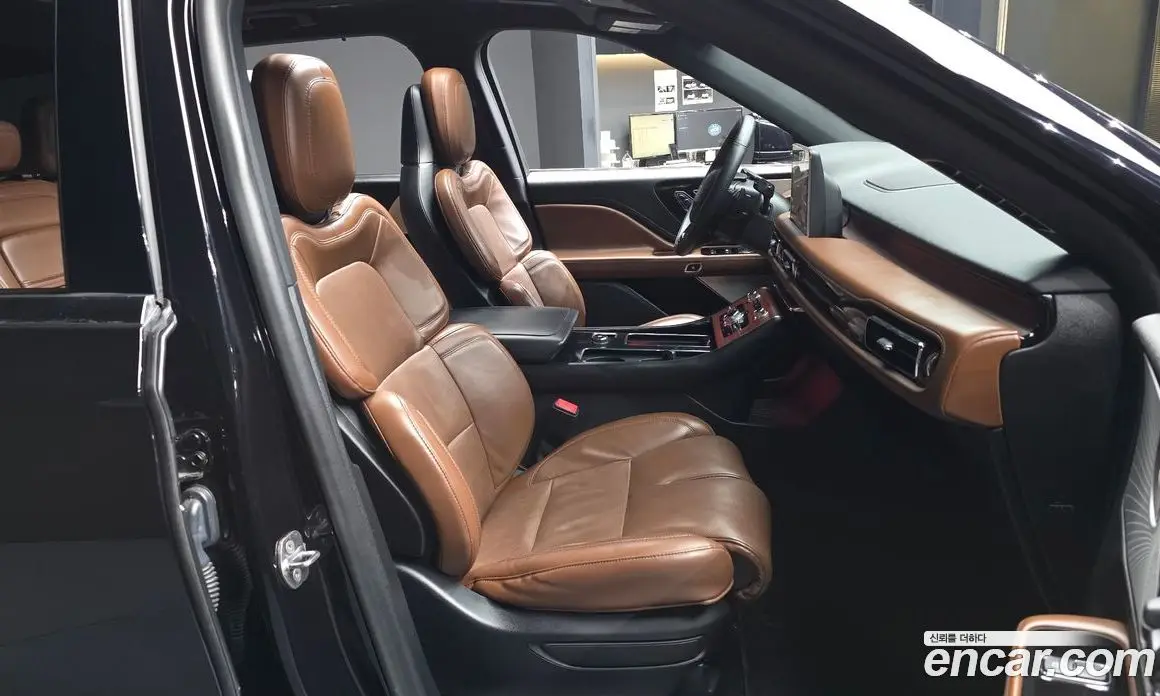 Lincoln Aviator 2021 3.0 автомат (гидро), фото 17 Lincoln Aviator 2021 3.0 автомат (гидро), фото 17