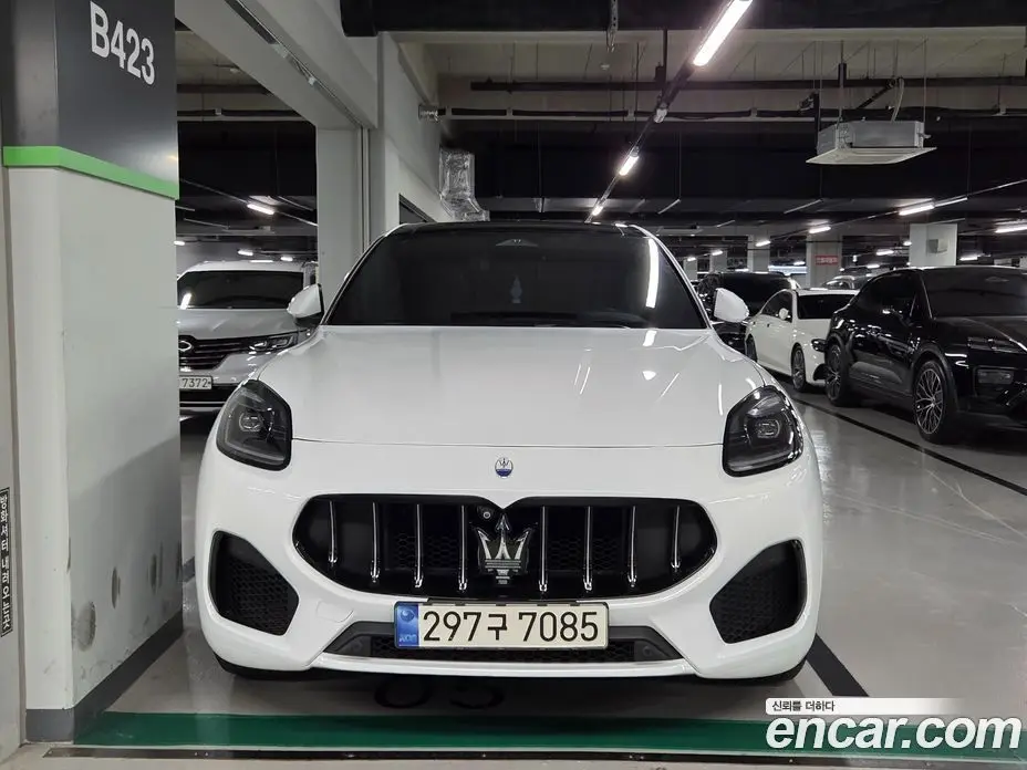 Maserati Grecale 2023 2.0 автомат (гидро), фото 2 Maserati Grecale 2023 2.0 автомат (гидро), фото 2