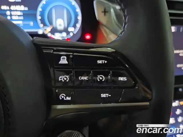 Maserati Grecale 2023 2.0 автомат (гидро), миниатюра 12