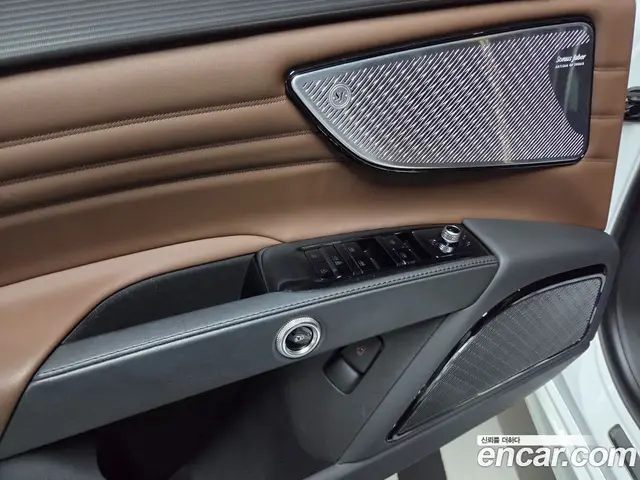 Maserati Grecale 2023 2.0 автомат (гидро), миниатюра 9 Maserati Grecale 2023 2.0 автомат (гидро), миниатюра 9