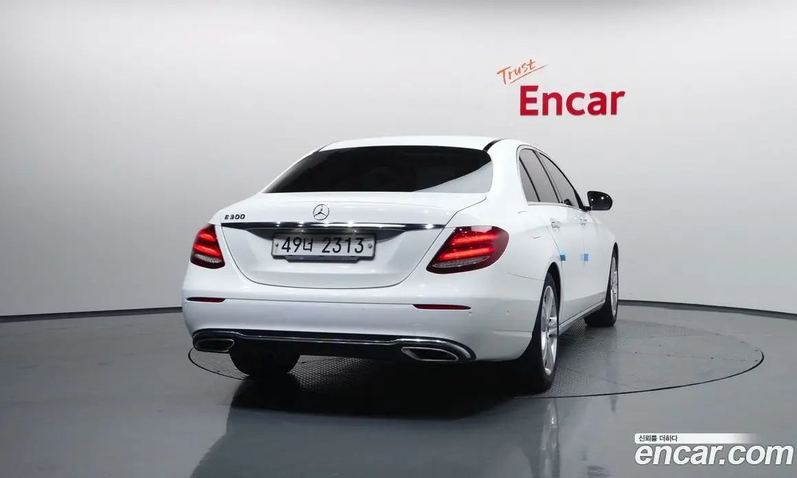 Mercedes-Benz E-Class 2017 2.0 автомат (гидро), фото 4