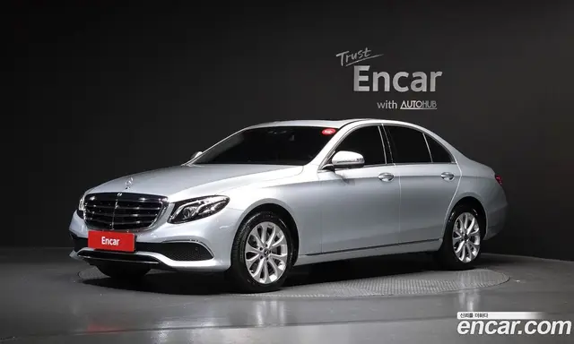 Mercedes-Benz E-Class, 2020, 111 106 км