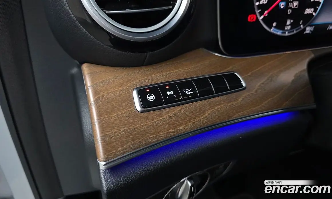 Mercedes-Benz E-Class 2020 2.0 автомат (гидро), фото 17