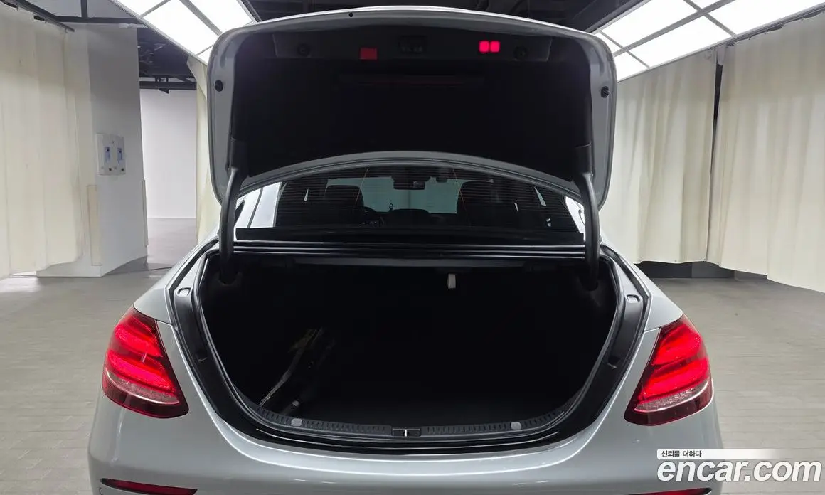 Mercedes-Benz E-Class 2020 2.0 автомат (гидро), фото 20