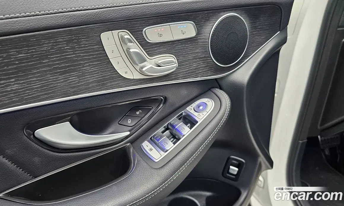 Mercedes-Benz GLC-Class 2023 2.0 автомат (гидро), фото 15