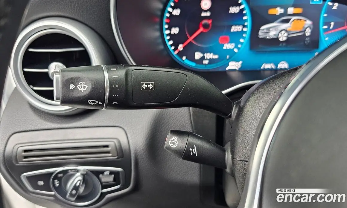 Mercedes-Benz GLC-Class 2023 2.0 автомат (гидро), фото 16