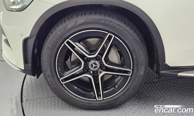 Mercedes-Benz GLC-Class 2023 2.0 автомат (гидро), миниатюра 5