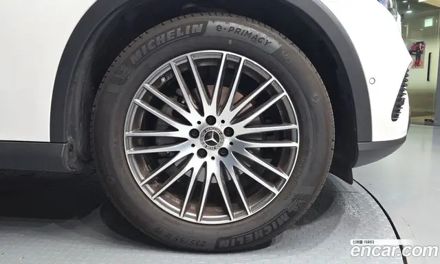 Mercedes-Benz GLC-Class 2025 2.0 автомат (гидро), миниатюра 7