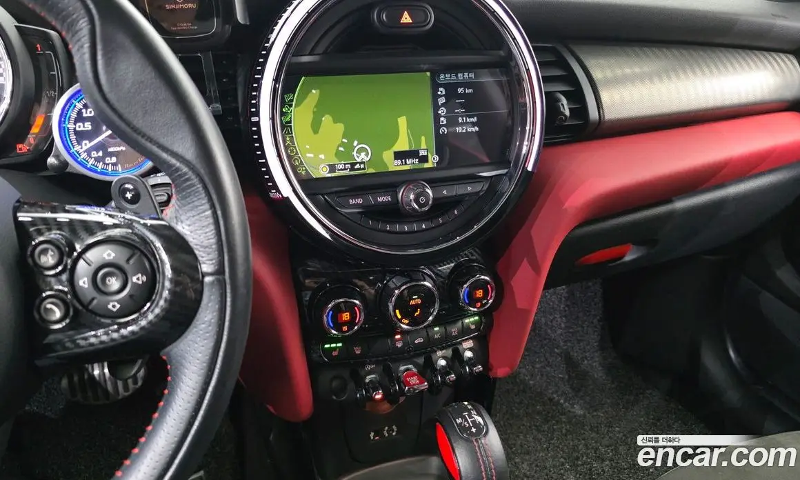 Mini Cooper 2018 2.0 автомат (гидро), фото 21