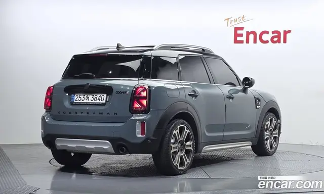 Mini Countryman 2021 2.0 автомат (гидро), миниатюра 3