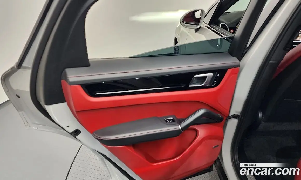 Porsche Cayenne 2021 3.0 автомат (гидро), фото 15