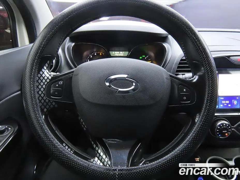 Renault (Samsung) QM3 2015 1.5 автомат (гидро), фото 8 Renault (Samsung) QM3 2015 1.5 автомат (гидро), фото 8