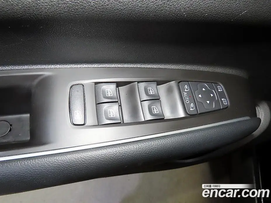 Renault (Samsung) QM6 2023 2.0 автомат (гидро), фото 13